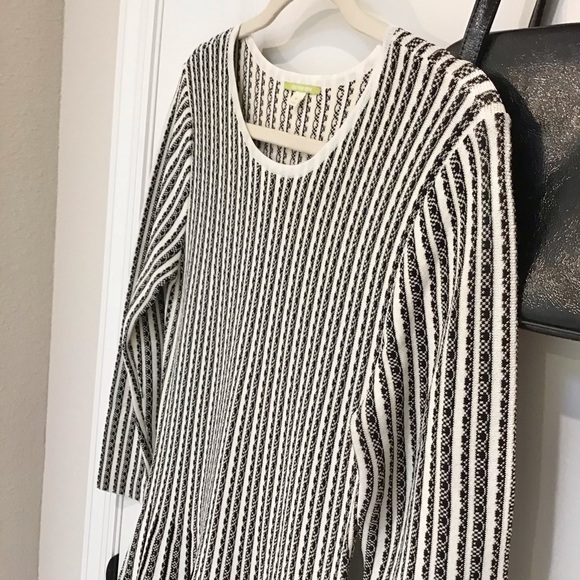 Gianni Bini Pleated Dress Black/Cream Size M, EUC